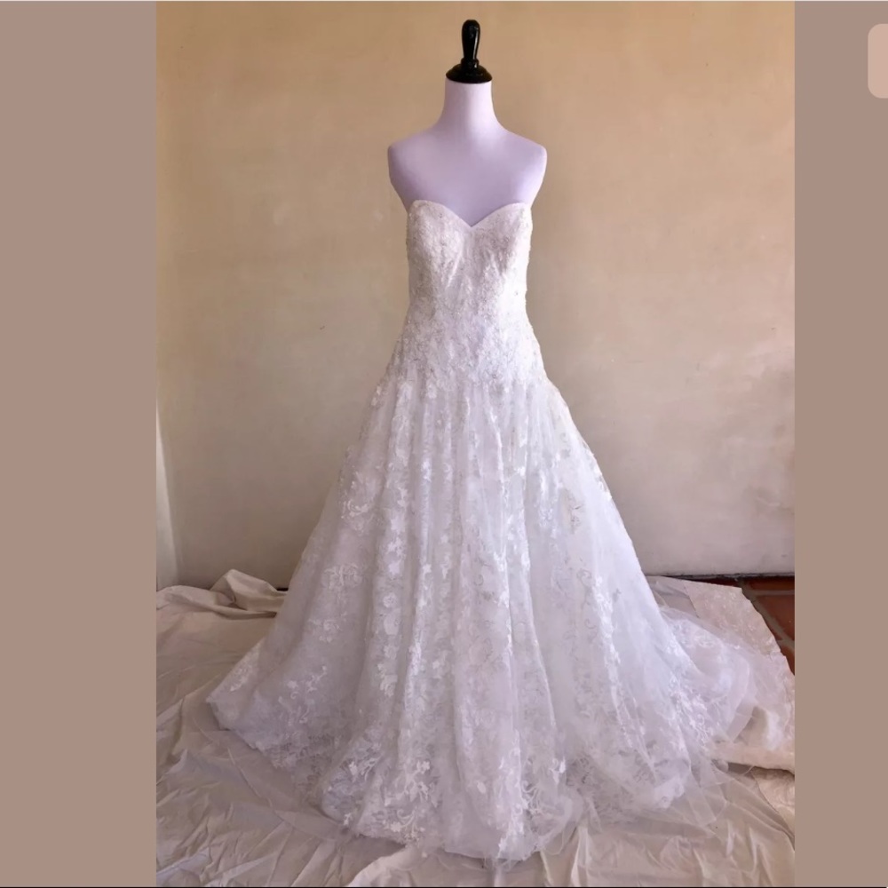 OLEG CASSINI Designer Wedding Dress Beautiful Unaltered Never Worn Sz 8 NEW TAGS